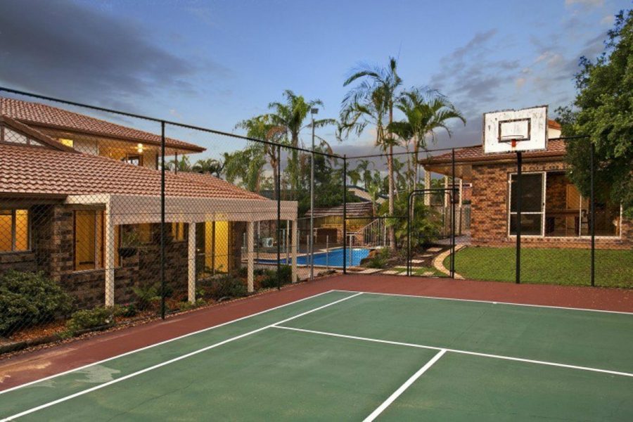  Gregory Court Mount Ommaney , QLD 4074 AUS